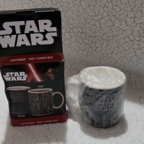 NWOT Star Wars Mug - Picture 4 of 5